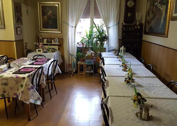 호텔 Santachiara *